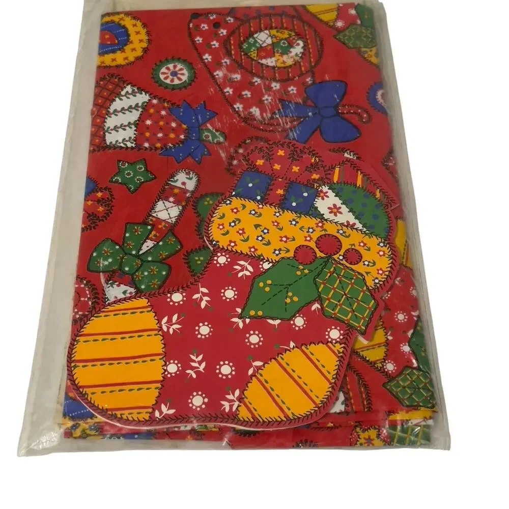 Vintage Hallmark‎ Christmas Gift Bags Tag & Yarn Lot Of 2 Stockings Snowman New